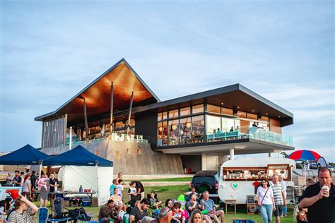 design management group dmg australia architects  commercial builders eden beach club