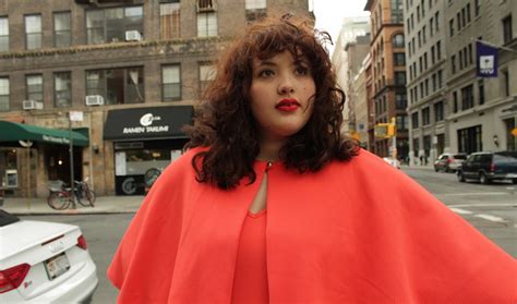 9 outfits that prove plus size women can wear any trend because