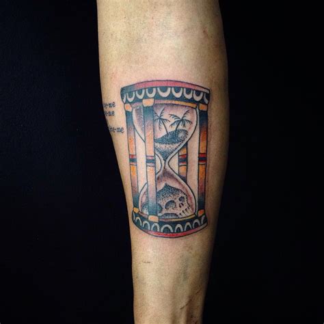 85 best hourglass tattoo designs and meanings time is