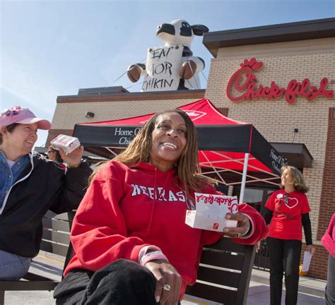 Omaha S First Stand Alone Chick Fil A Opens Thursday Money Talks Blog
