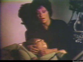 Aunt and neice lesbian porn