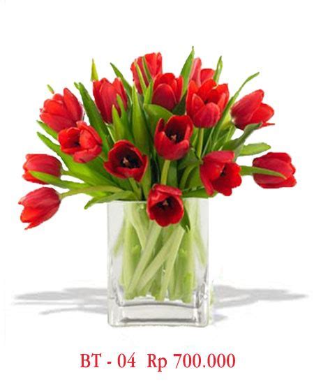 vas bunga tulip merah 2
