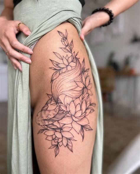 11 Floral Hip Tattoo Ideas That Will Blow Your Mind