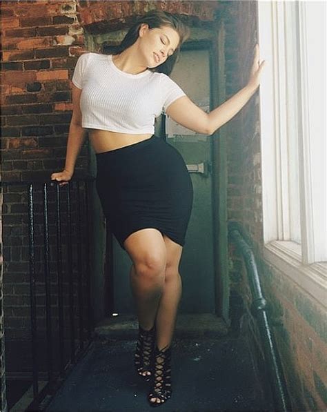 14 Fierce Plus Size Fashionistas You Need To Be Following