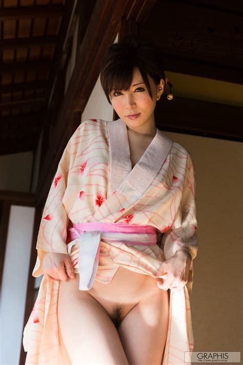 yuria satomi nude kimono graphis 01 redbust