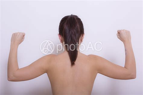 裸の女性の後姿15 No 50403｜写真素材なら「写真ac」無料（フリー）ダウンロードok