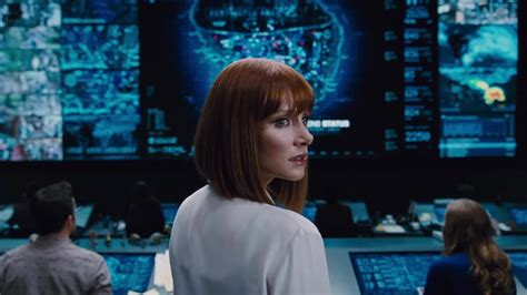 How Claire Dearing Can Save The Jurassic Park Franchise