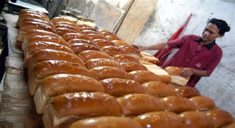 hari ini saham sari roti turun rp10 okezone economy