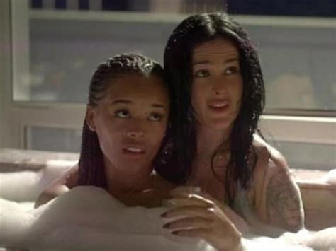 empire s lesbian hot tub scene stars rumer willis and serayah mcneill