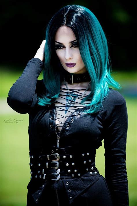 model theblackmetalbarbie goth goth girl goth fashion goth makeup