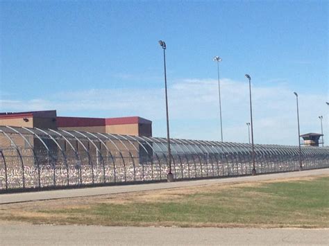 report ks dept of corrections faces prison overcrowding offenders with behavioral health
