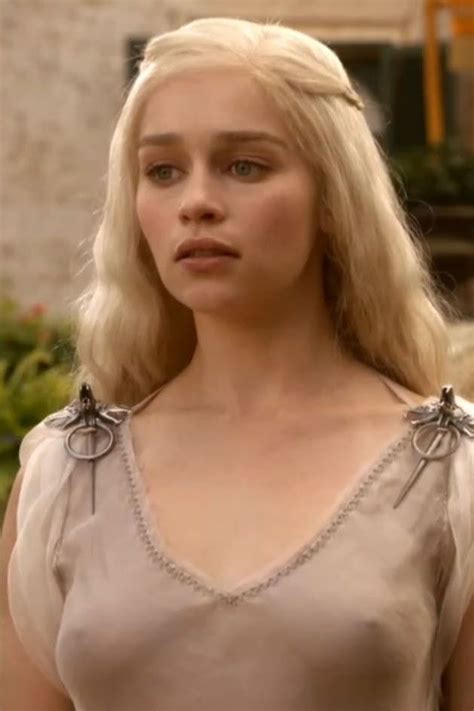 17 best images about emilia clarke on pinterest nice mother of dragons and jason momoa
