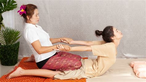 experience the benefits of thai massage therapy