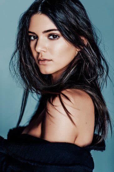 Kendall Updates On Twitter Outtakes Of Kendall From The
