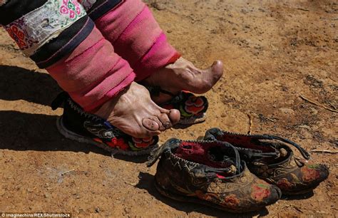 elderly chinese villagers show off their bound feet daily mail online