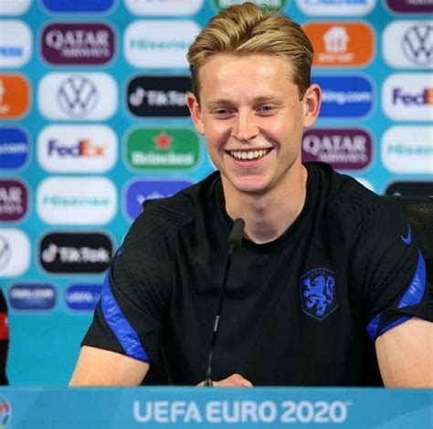 frenkie in euro2020 love your smile love your hair barcelona team