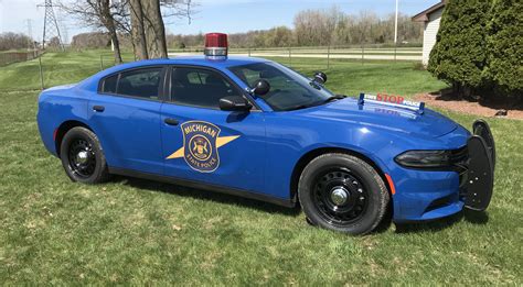 state police pay  officers      retire michigan