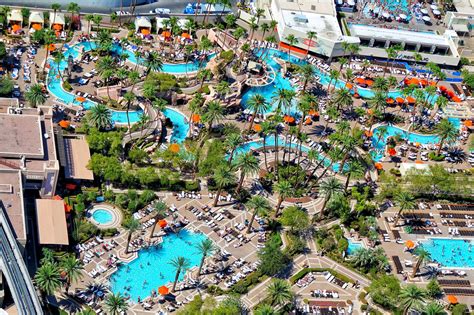 pool season returns  mgm resorts properties   las vegas strip
