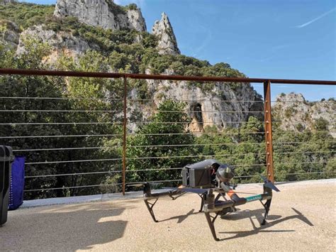 train composite les donnees choisir son prestataire drone emballage fictif menton