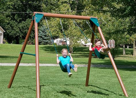 4 fun swing set features you should consider