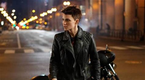 ‘batwoman’ Will Not Recast Ruby Rose Instead Creating New