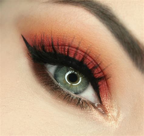 eyeshadow recommendations  green  hazel eyes makeup  beginners