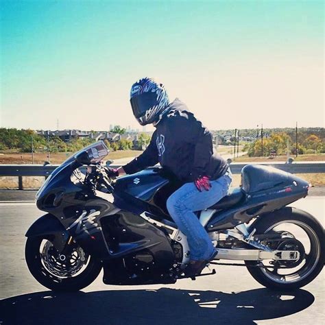 me and my first gen busa miss her so much bike life