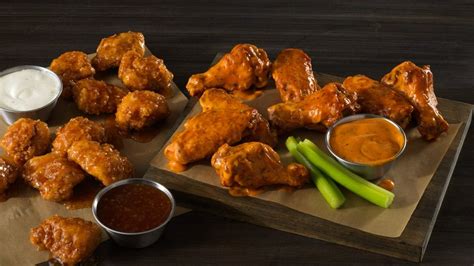 buffalo wild wings  ringing  march madness   brand  sauces