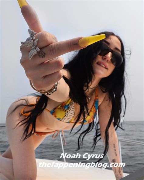 noah cyrus bikini 5 photos kartrashian