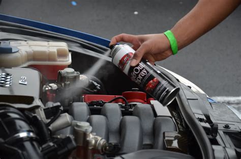 easy steps  cleaning car engine cars techie