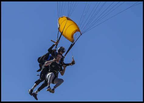 feet  landing   feet  landing  tandem parac flickr