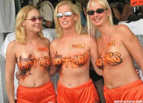 the hooters restaurant girls naked new porno
