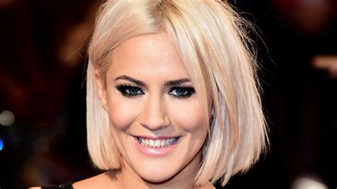 caroline flack death love island to return with tribute to former host