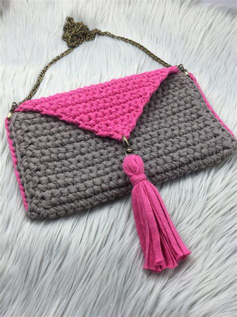 crochet clutch purse beginner friendly  pattern  video tutorial