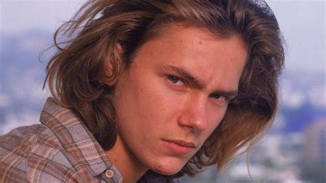 River Phoenix Died 25 Years Ago He S Still Slipping Away