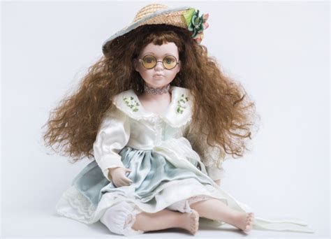 caring  doll hair  types restoration  cleaning  dolls hair