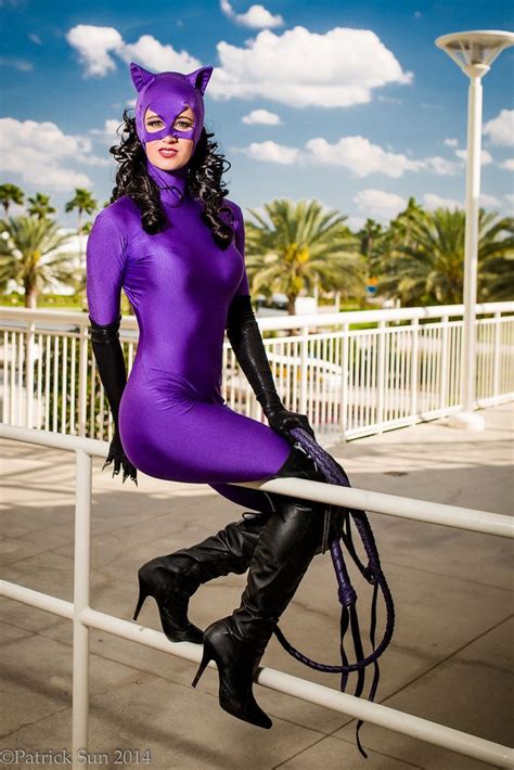 pin em catwoman cosplay