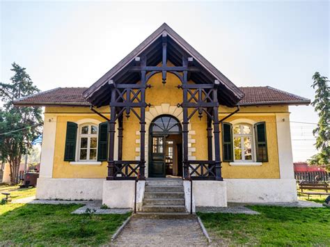 restoration   railroad museum  thessaloniki domos