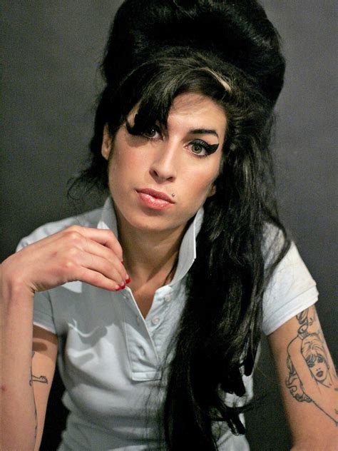Huge Alcohol Binge Killed Amy Winehouse The Independent The Independent