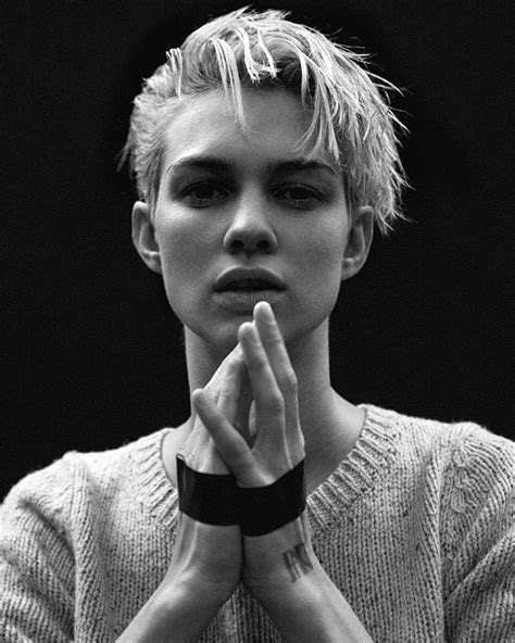 Harmony Boucher More Androgynous People Androgynous Haircut