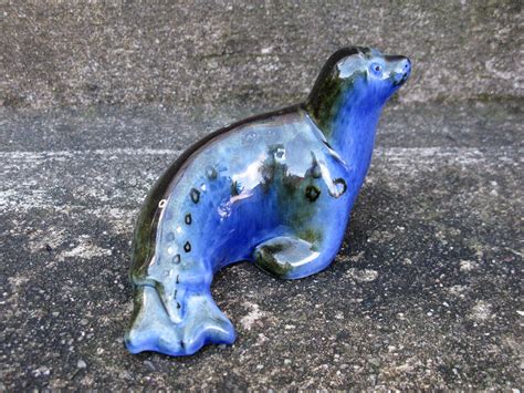 blue seal figure  blandannat keramik upsala ekeby