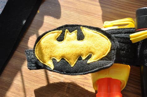 life   compulsive crafter  batman mask  tutorial