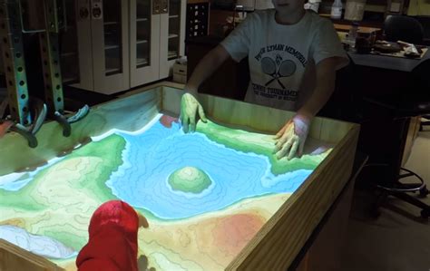 video    augmented reality topo map  sand outdoorhub
