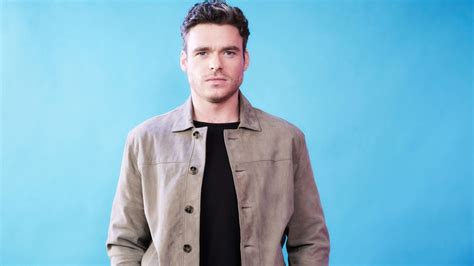 [watch] ‘bodyguard’s Richard Madden On Series’ Moral Gray Zones And More