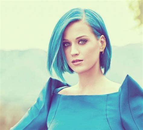 Il taglio capelli corti di katy perry è super grintoso, da scegliere se vuoi essere strong. 15 Exceptional Light Blue Hair Color Ideas â HairstyleCamp