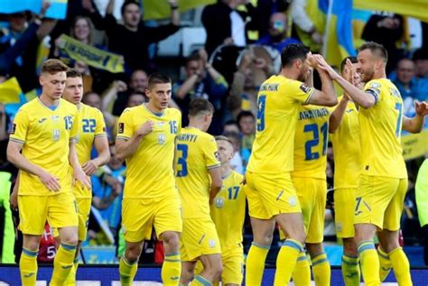 oxuaz futbol uezre duenya cempionati ukraynada kecirile biler video