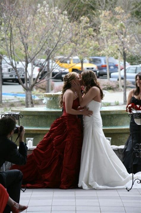 81 Best Two Girls Getting Married Images On Pinterest Lesbian Wedding