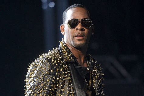 A Five Year Timeline Leading To R Kelly S Sexual Abuse Charges