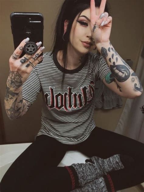 Tattoed Women Tattoed Girls Inked Girls Gothic Girls Girl Tattoos