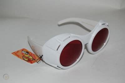 willy wonka chocolate factory tv room goggles glasses